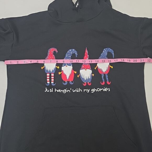 Just Hangin With My Gnomes Pullover Hoodie Lightweight Oversized Small Holiday - Picture 4 of 6